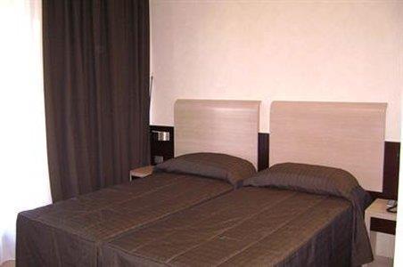 Eh Suites Rome Airport Euro House Hotels Fiumicino Kültér fotó