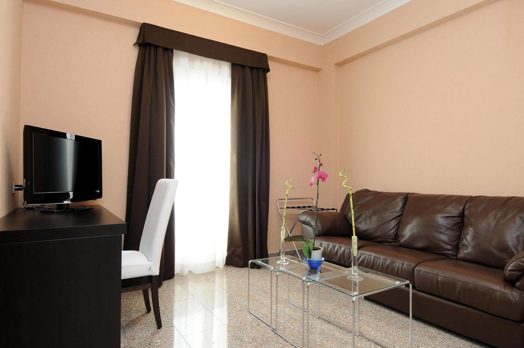 Eh Suites Rome Airport Euro House Hotels Fiumicino Kültér fotó